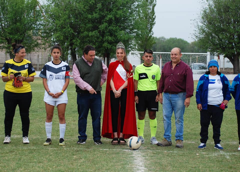 AGRARIO FUTBOL FEMENINO 4