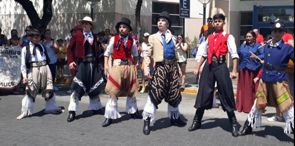 72379865_2731421290202859_1825435236230496256_n