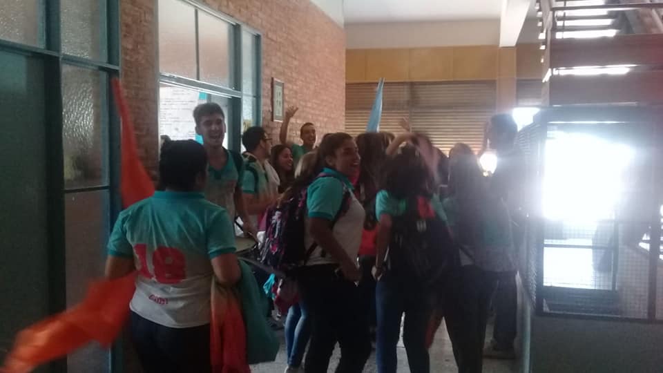 47070724_2196000257078301_654172795340587008_n