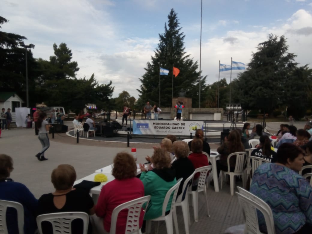 CDC. MUJ.FEDERADAS Y PADLE 051