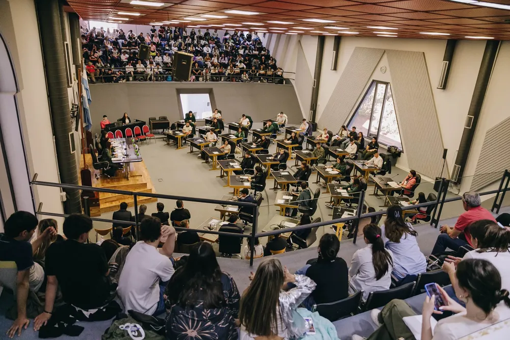 731014_resize-of-legislatura-54