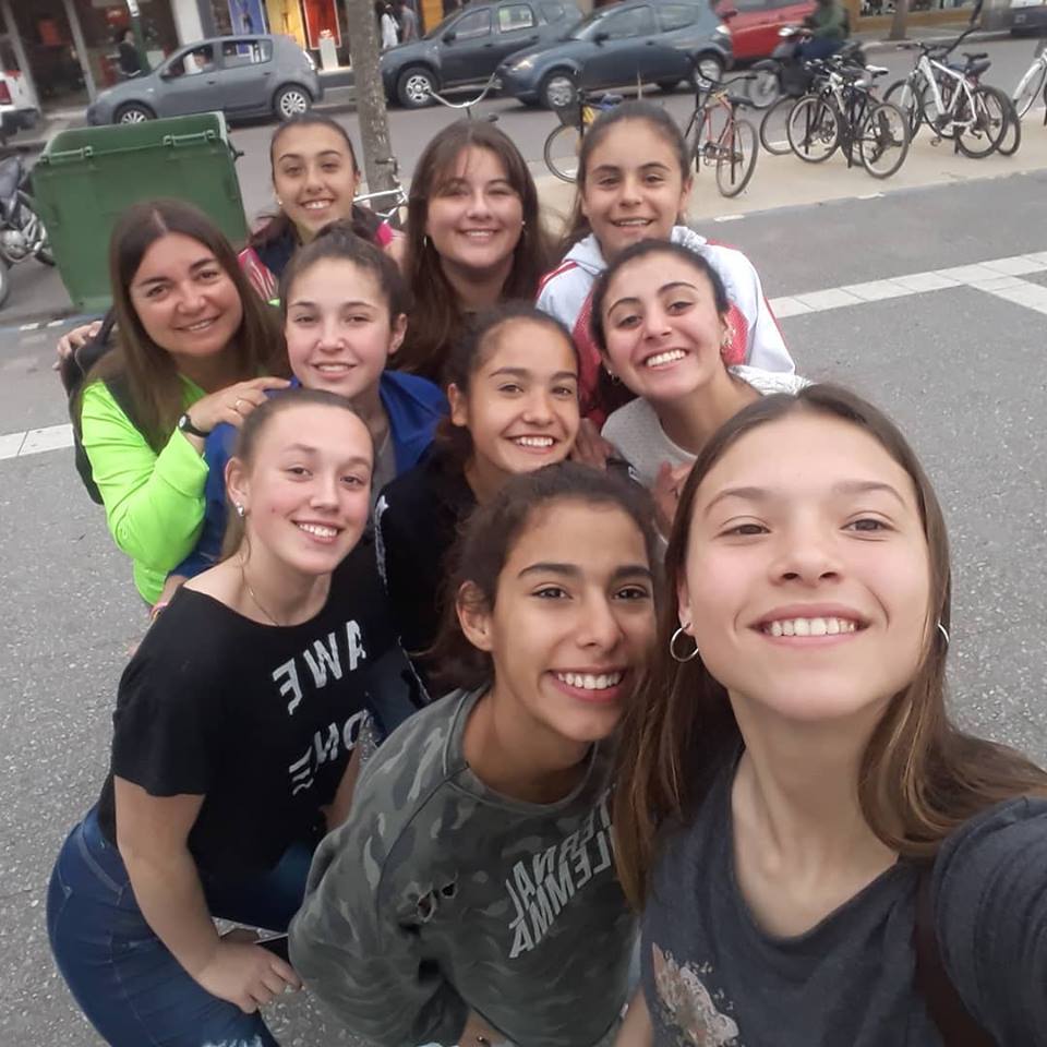 DELEGACION FEMENINA CON MERCEDES