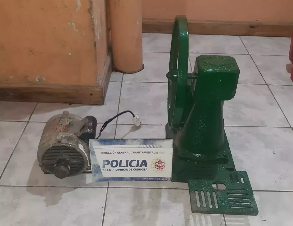 dea750e3-5781-4f2e-97c3-b740d05a5926