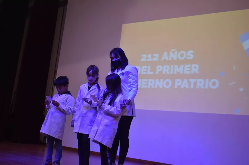 283727030_383179510522993_7745281867615233933_n