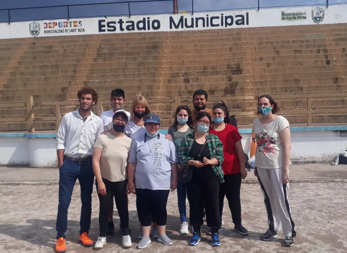 f5b76cfb-1a6c-42a4-9398-26282c171482