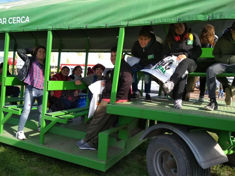 34848989_591675727883156_4216393953106198528_n