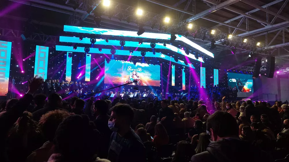 festival del poncho show