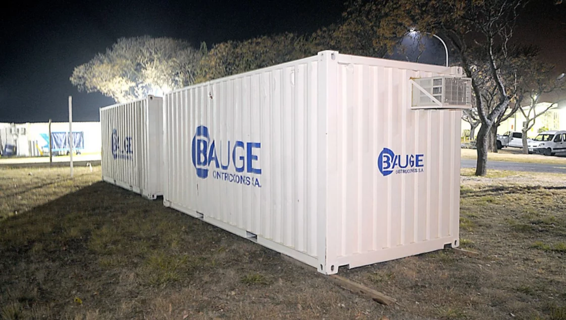 conteiner en el aeropuerto santa rosa