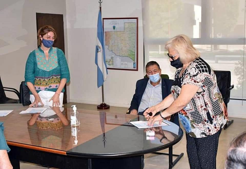 151d5f8d-f442-4b44-8932-eaf7c70a14d8