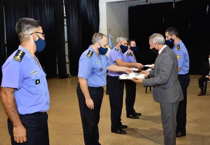 jerarquias policia 15jpeg