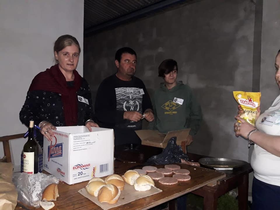 41830033_2093801933964801_5072249251501703168_n