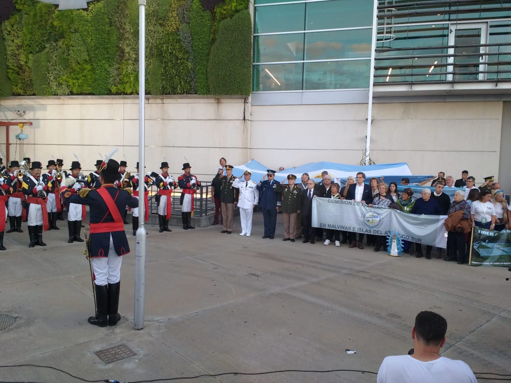 286e405c-e5df-4632-935f-61f4ad49d831