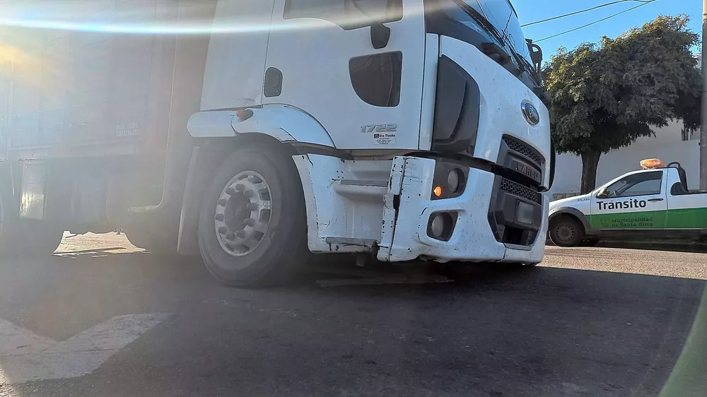 POZO ASFALTO CAMIÓN 2