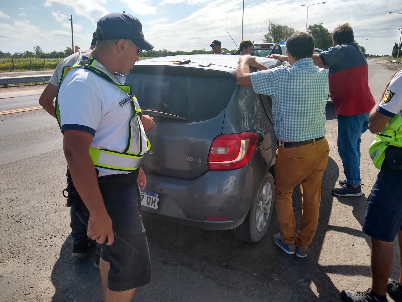 f51b70c8-fd68-43fb-acba-f5c52ba8229f