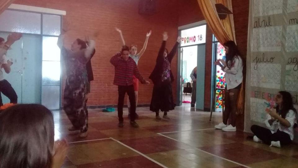 42290335_2099452690066392_7769277723121287168_n