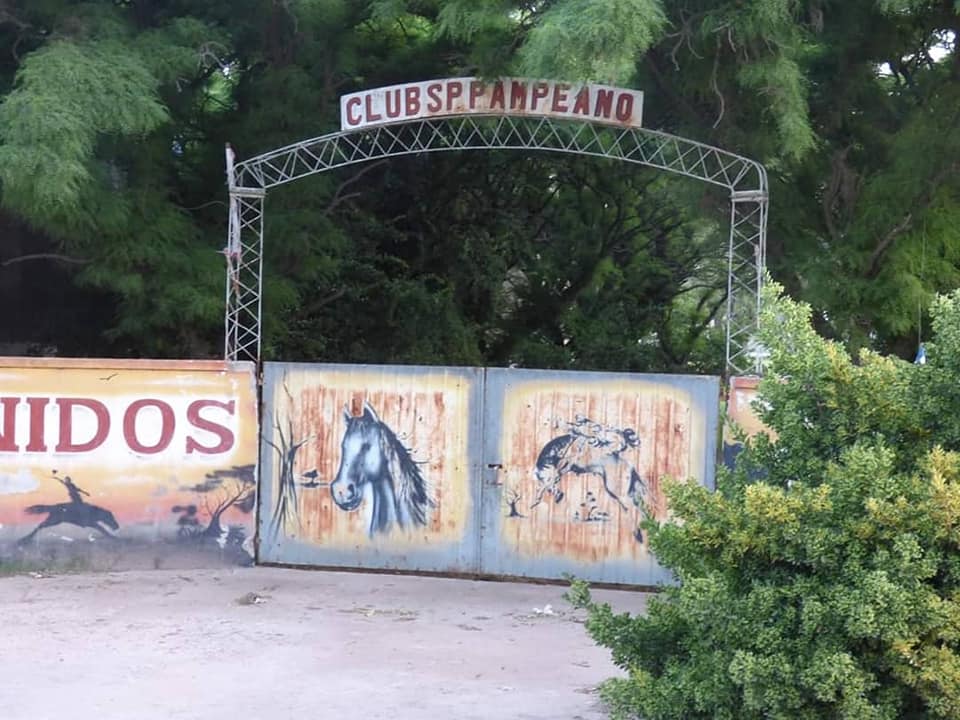 47247676_2206414389370221_3329918488532746240_n