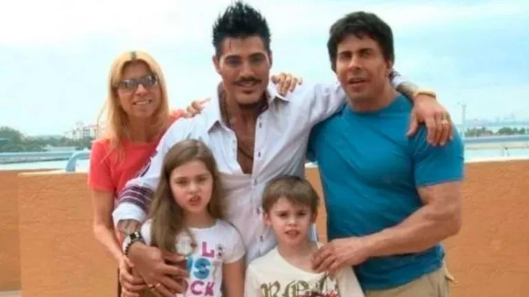 Gustavo Martinez y los hijos de Fort 1