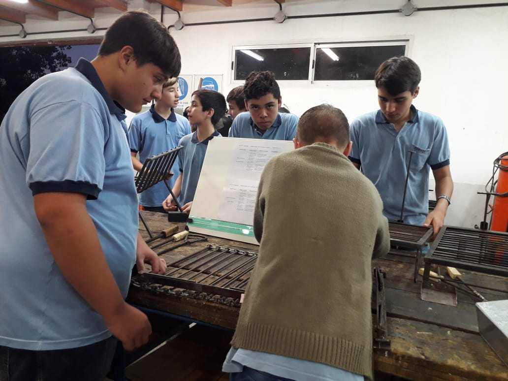 8258d5db-ca22-40b0-9f20-d6d7ca7d6041