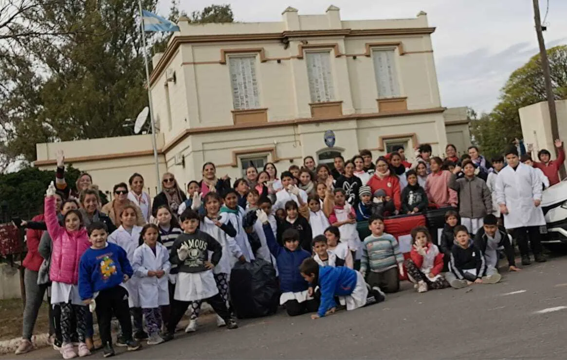 cb695b4b-d318-4cd7-97dc-d0c3e830a159