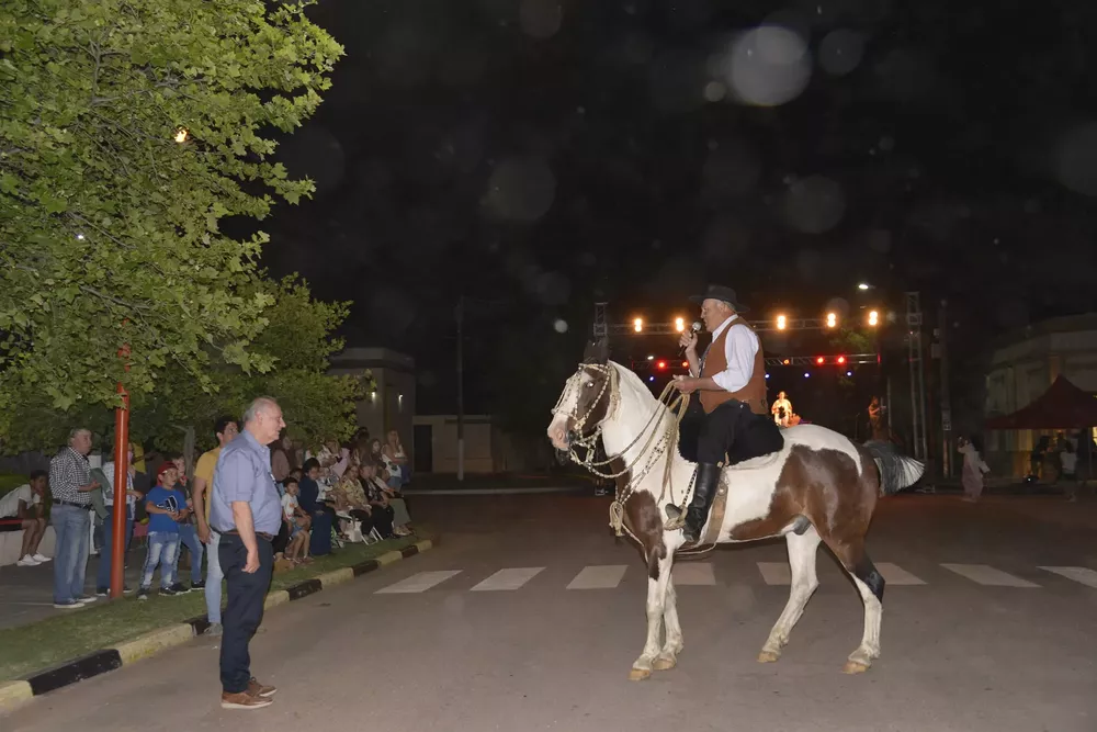 Fiesta de la Rosa 21 8
