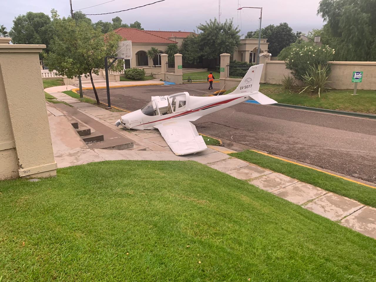 f7519b04-a7f6-405e-ae74-791522dba24c