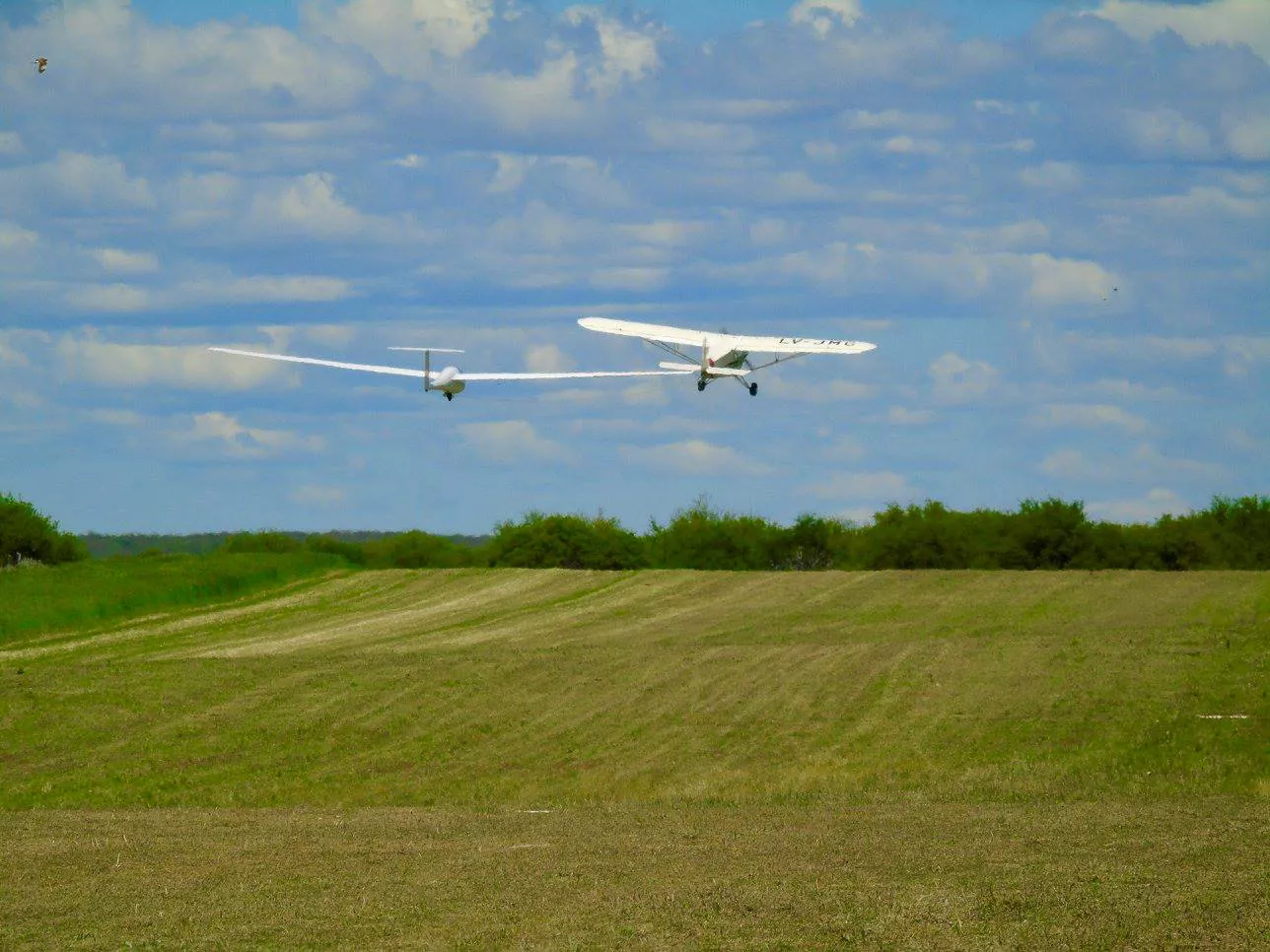 23213200_1909564119072779_1361549928280288548_o