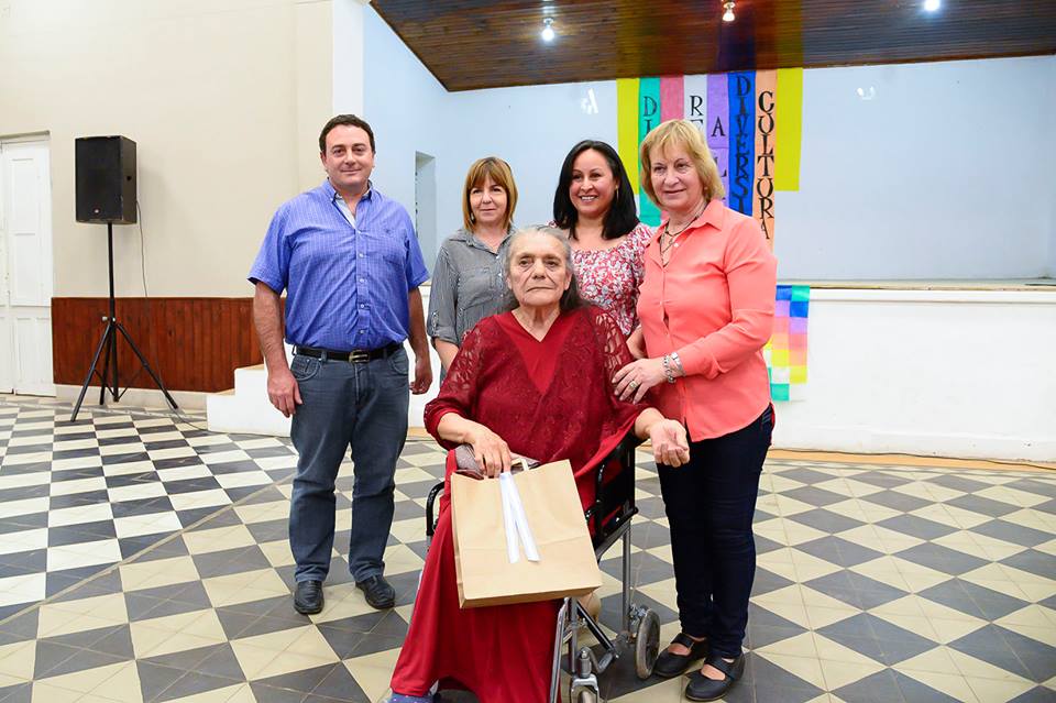 44197076_1782415591887266_3954168027678769152_n