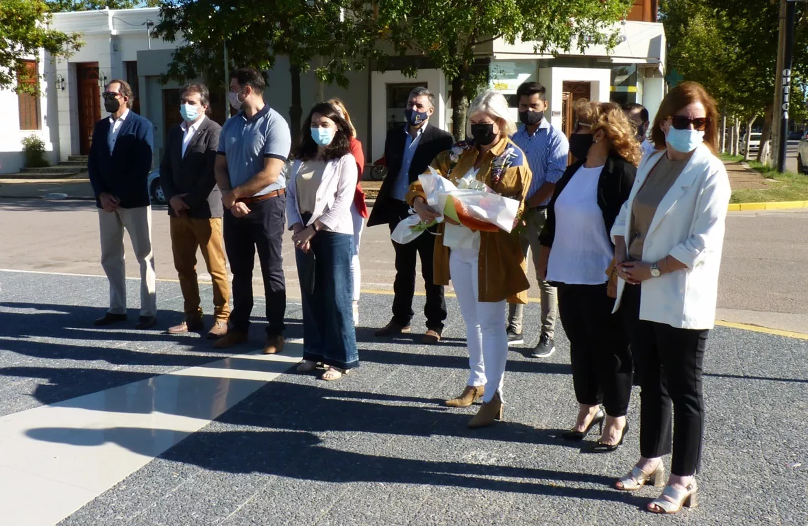 busto4 (FILEminimizer)