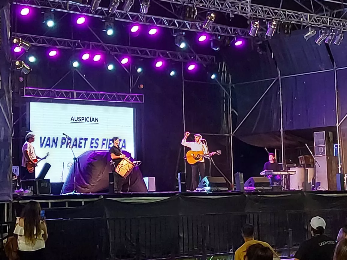 3817519c-8fa2-410b-988a-e217850c4c3e