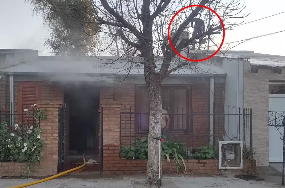 2 policia agua techo