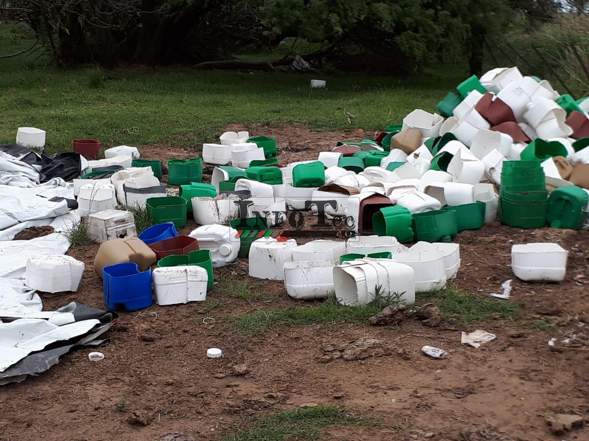 eab675bb-9d3e-418e-b663-dc5cf9147805