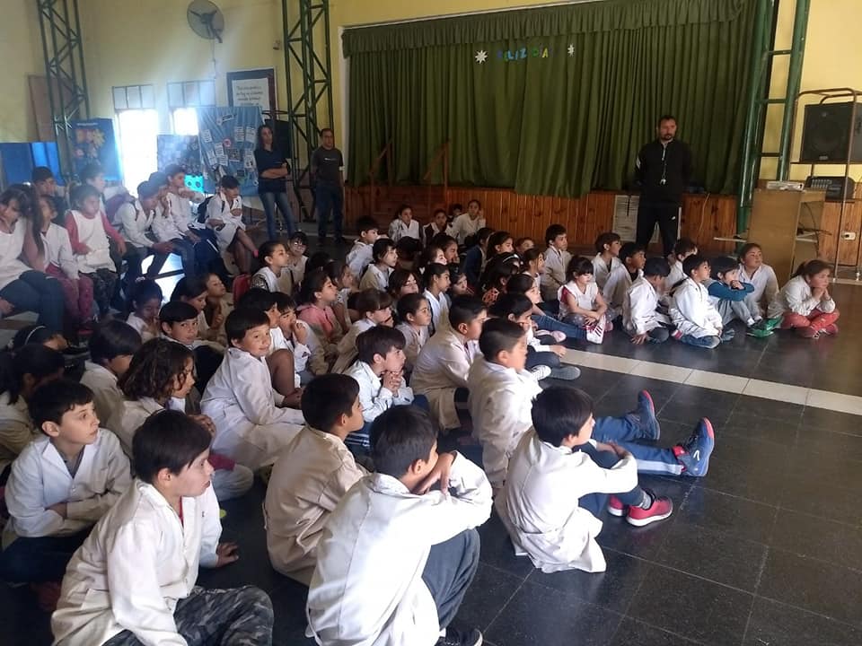 ortega en escuela 5