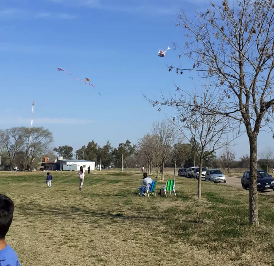 10edc407-a660-403b-9938-702405bd4cac