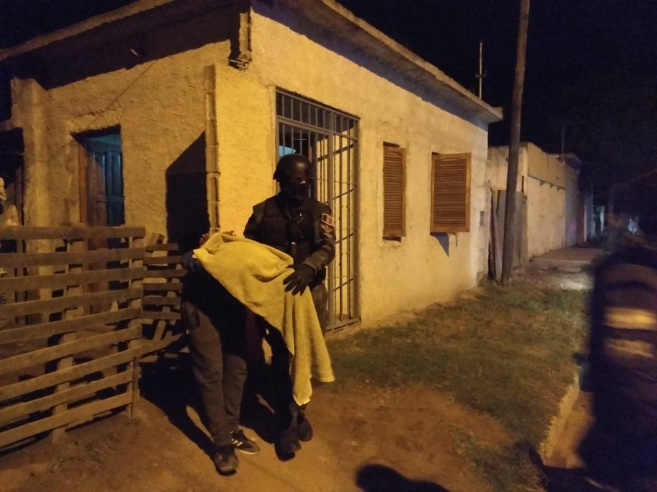 b6d2b69b-b28b-4faf-b13e-171547e4d8f0