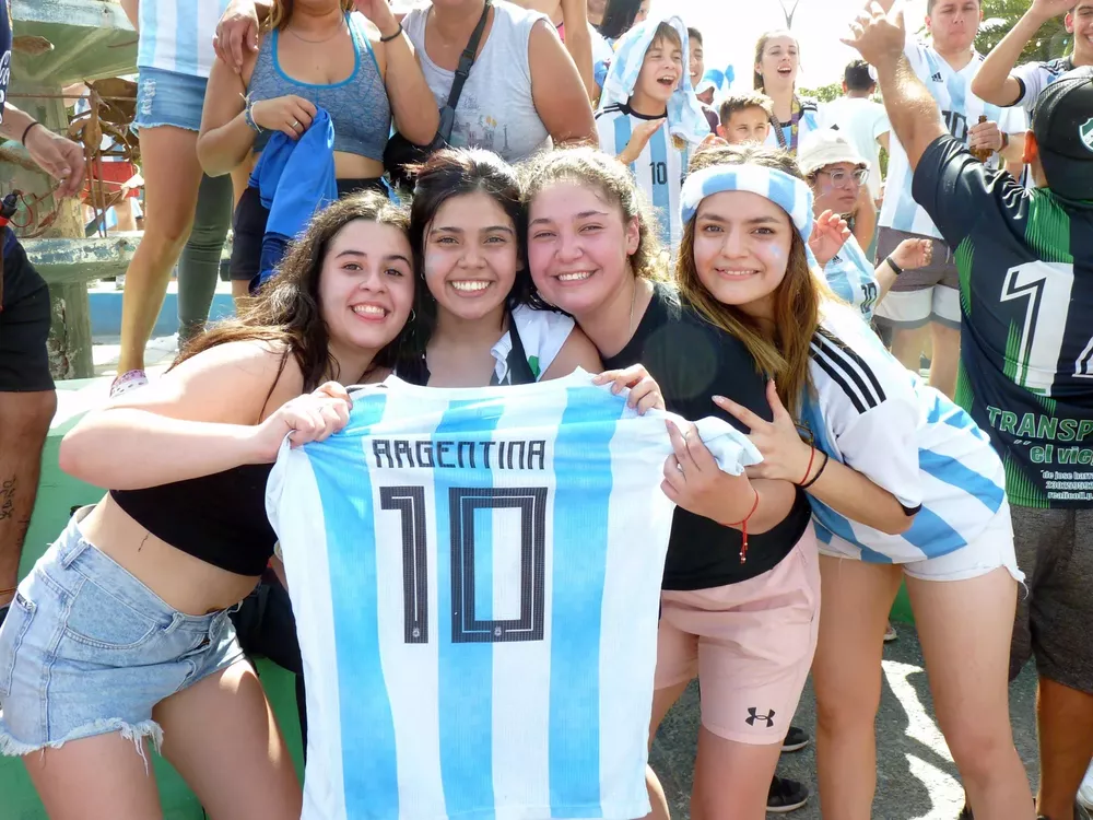 festejos argentina campeon mundial 77 (FILEminimizer)