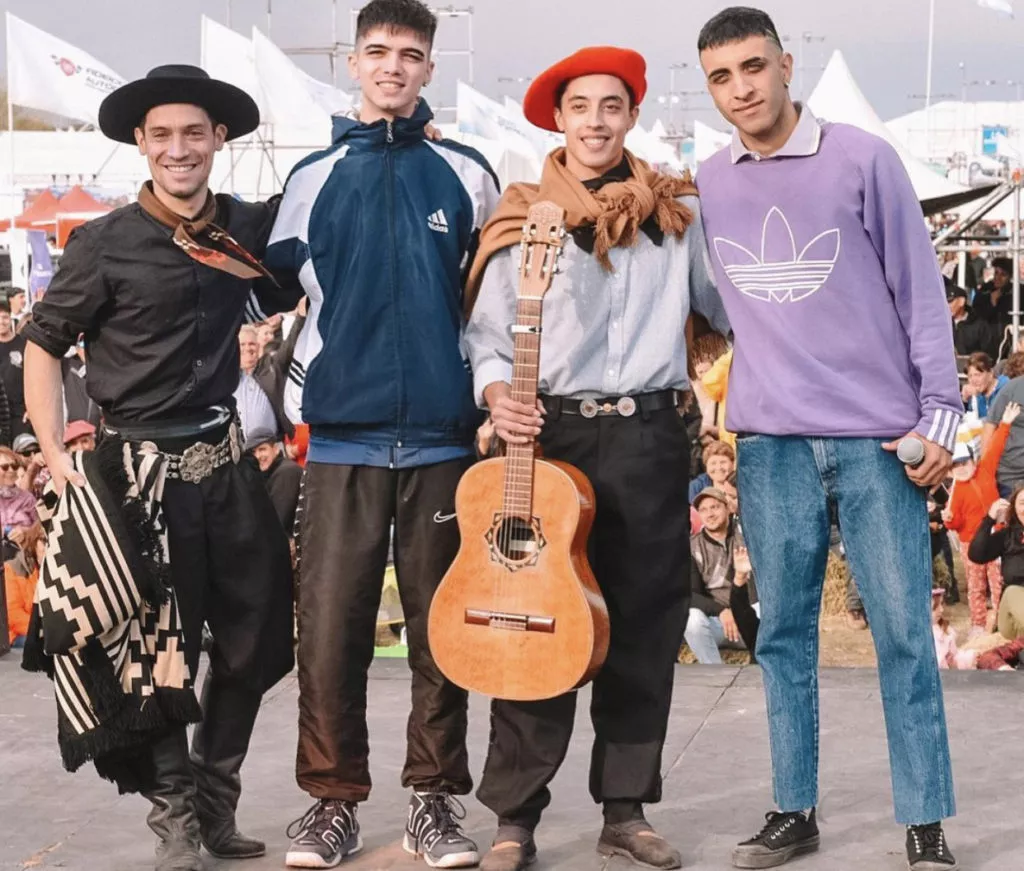 DA6DDF9C-57F3-4ABD-A561-B3F35F4CEF51-1024x871