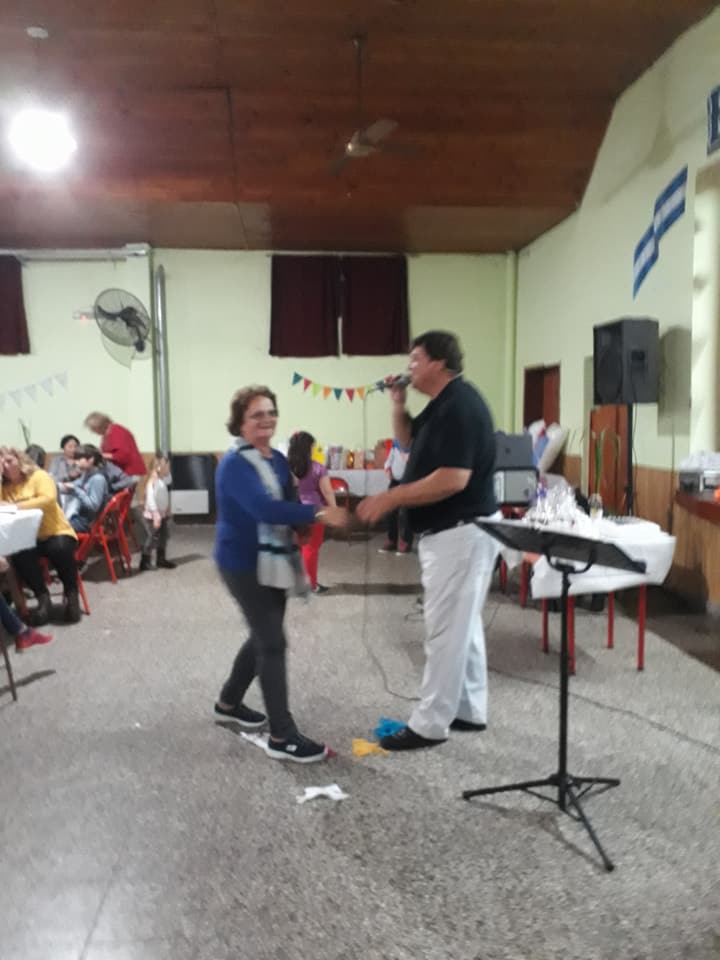 35142530_1853133818077906_1879165285693390848_n