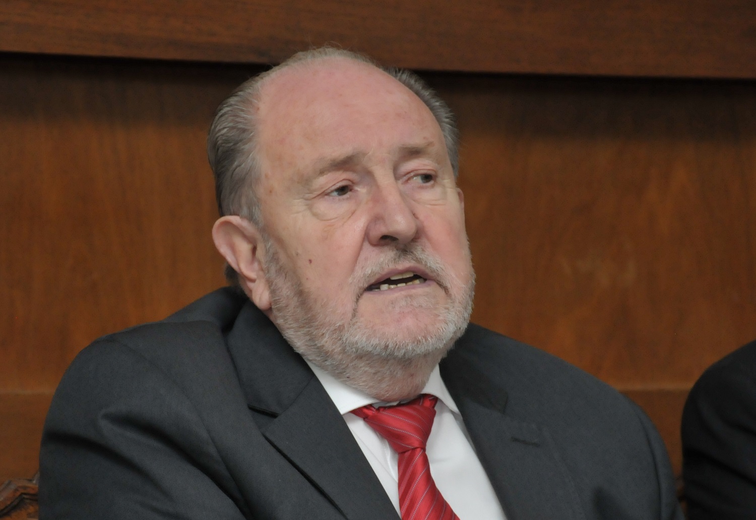 CARLOS VERNA.-