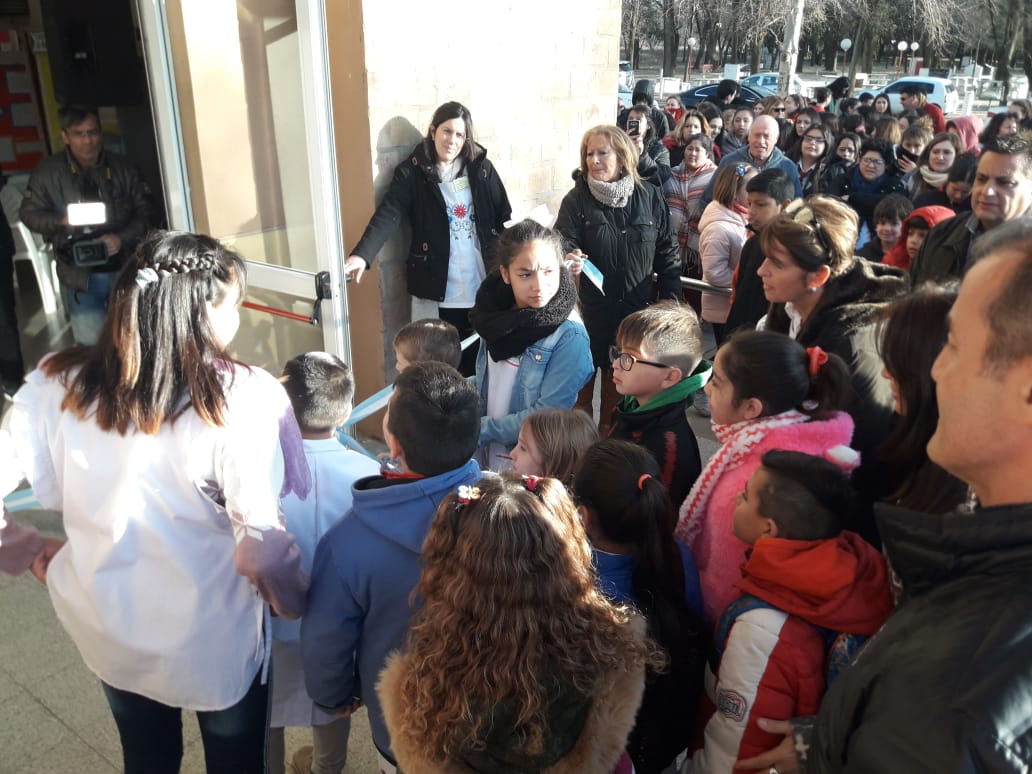 d7333120-9fe5-4a91-96f8-617600689011