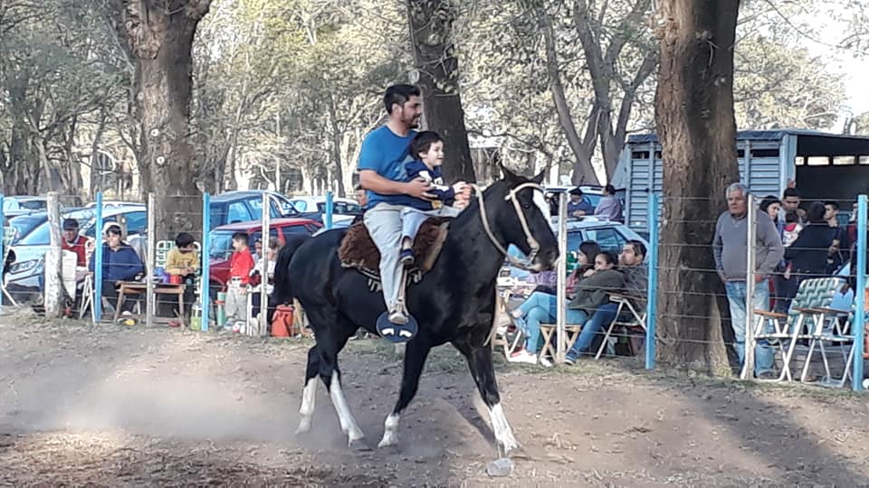 61068380_2464004776944513_8541817253044158464_n