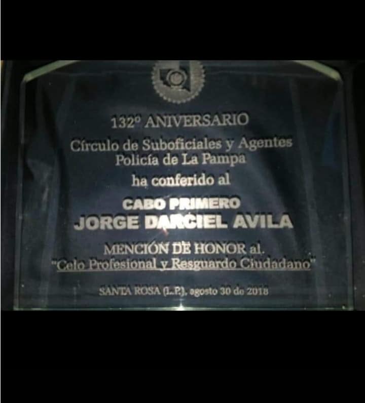 40472346_2434765406539128_208714429670359040_n