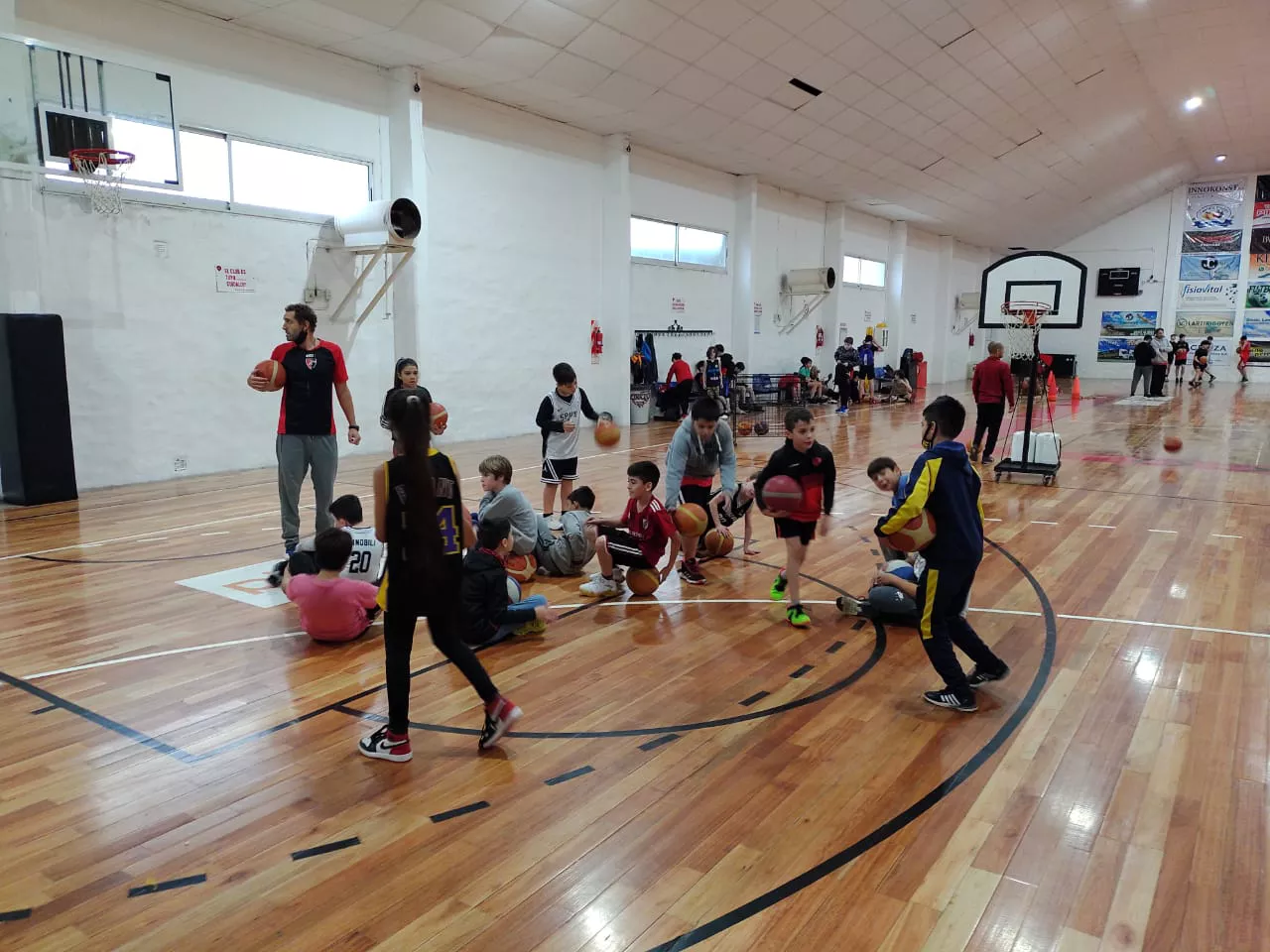 a7f85943-7244-48b3-943a-39bca8936e49