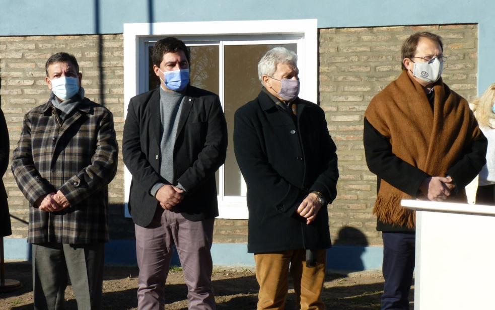 2 autoridades van praet pp