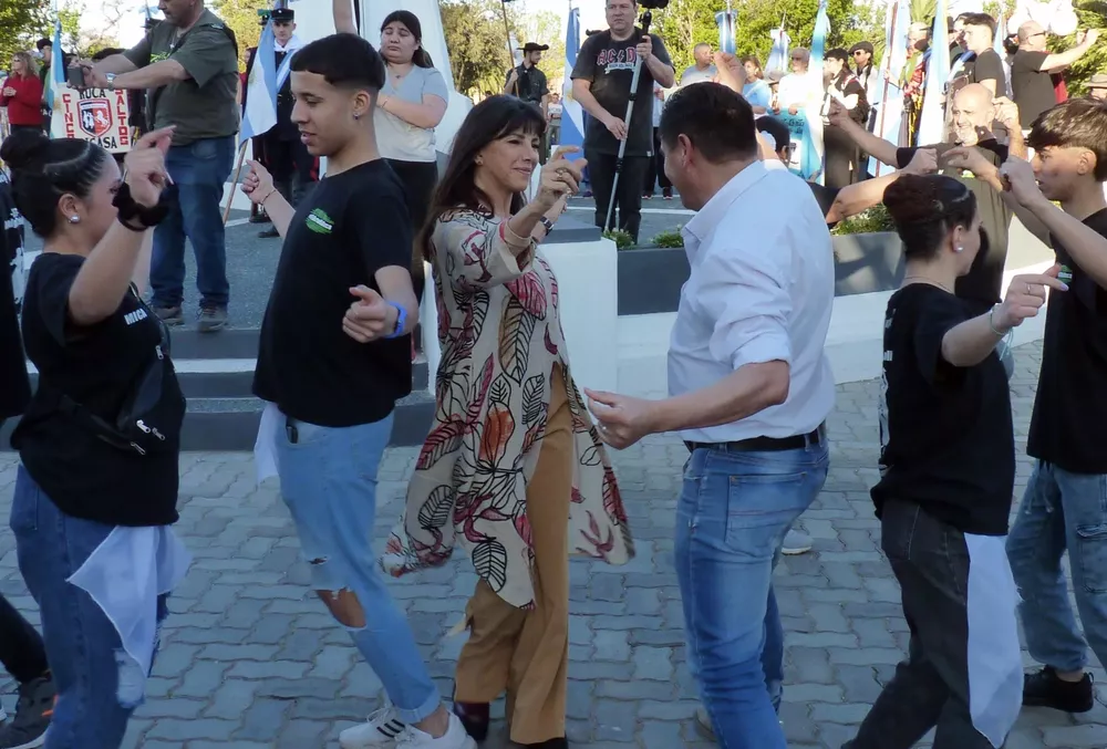 desfile 9 (FILEminimizer)