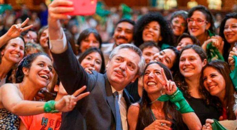 Fernández aborto pañuelo verde