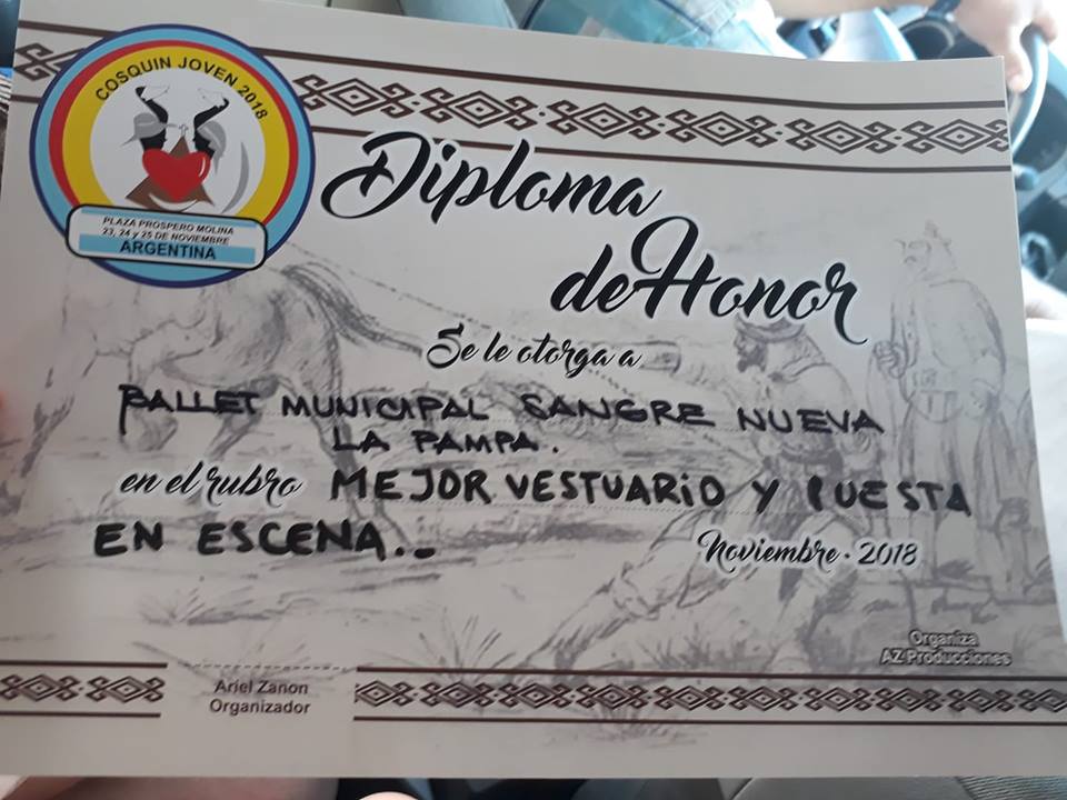 46886701_10212776385028107_488311303081820160_n