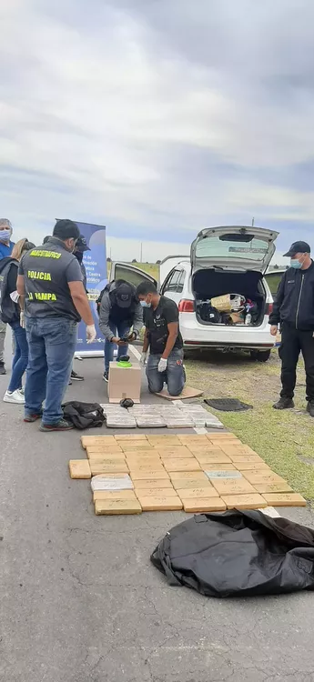 BANDA CIUDAD OCULTA 2