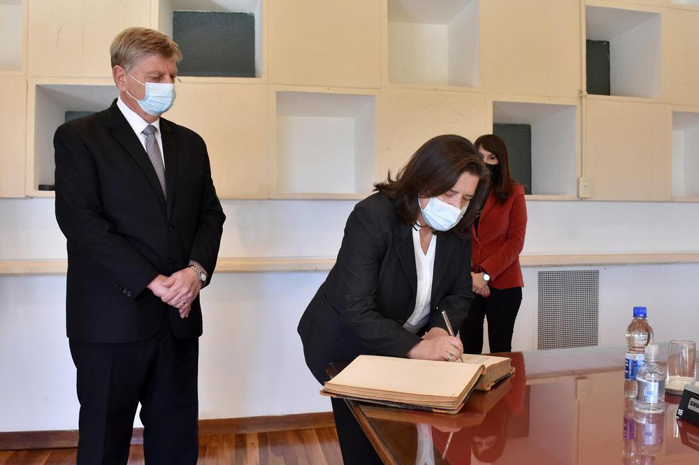 Fernanda Gonzalez asunción 1