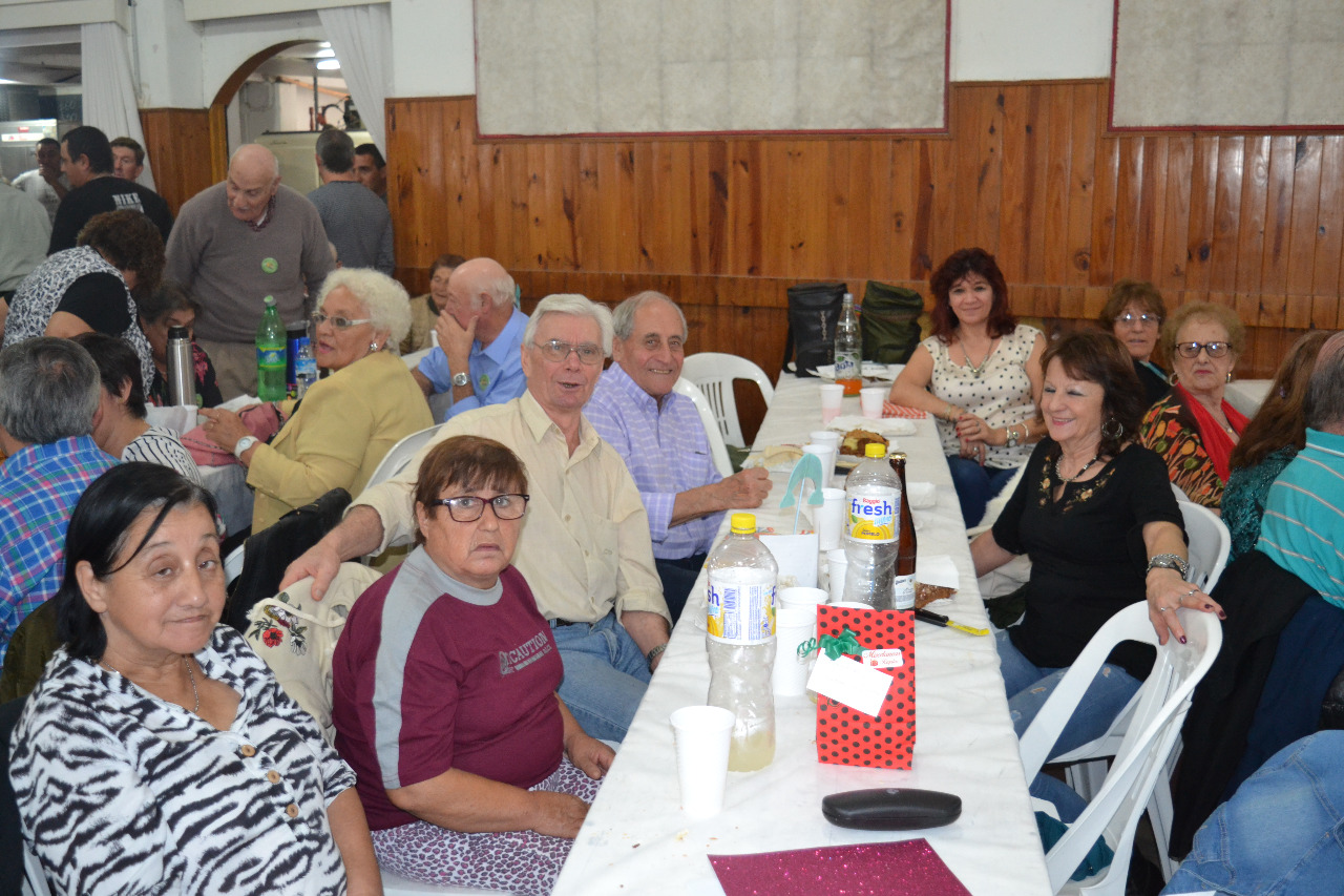 a841cb06-edf6-417a-a7ce-7a129a409f59