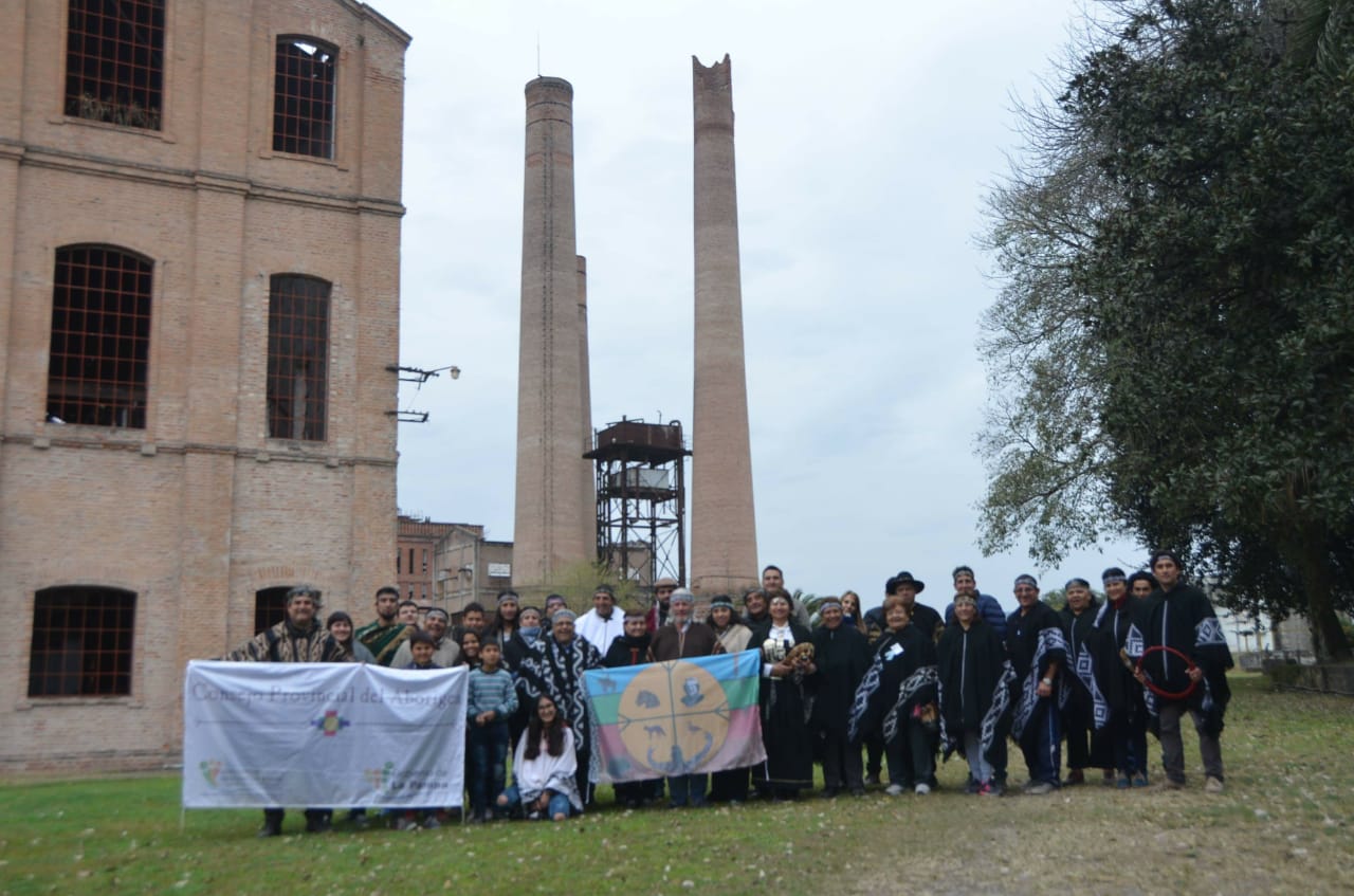 de996da9-47a8-42bf-9ade-1c5574f35f70